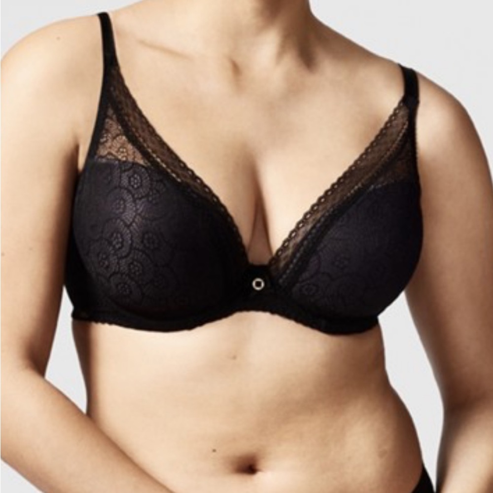 Chantelle festivite lace plunge bra- 36G- like new